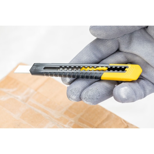 STANLEY MAKET BIÇAĞI 130 X 9 MM SM