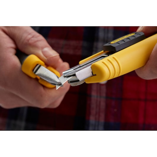 STANLEY FATMAX  MAKET BIÇAĞI - 18 MM