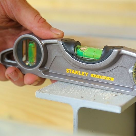 STANLEY MANYETİK SU TERAZİSİ FATMAX XL 25 CM