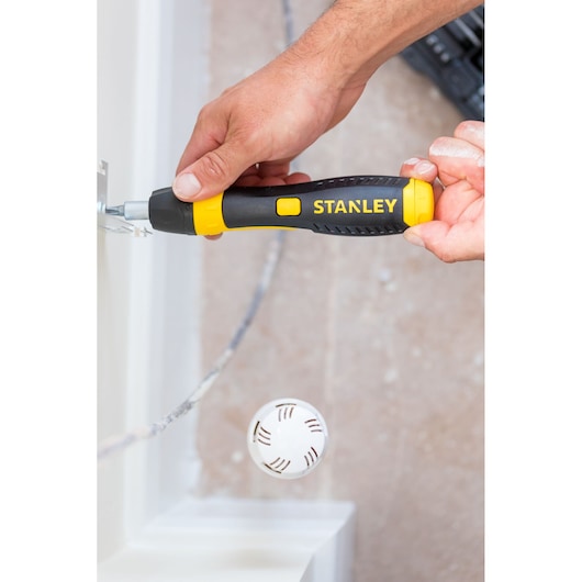 STANLEY 40 PARÇA CIRCIRLI TORNAVİDA SETİ