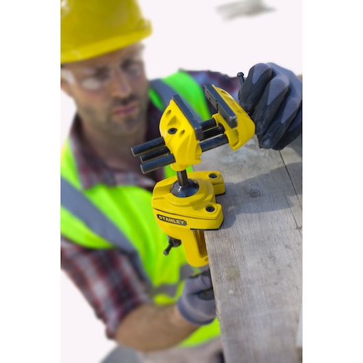 STANLEY İŞKENCE MAXSTEEL 75 MM ÇOK AÇILI