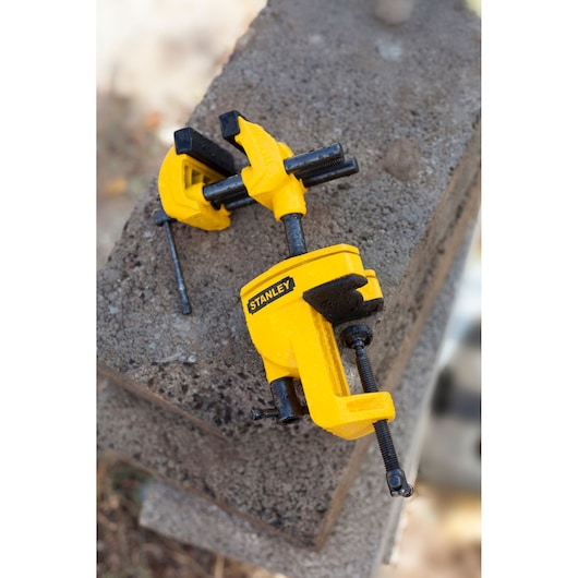 STANLEY İŞKENCE MAXSTEEL 75 MM ÇOK AÇILI
