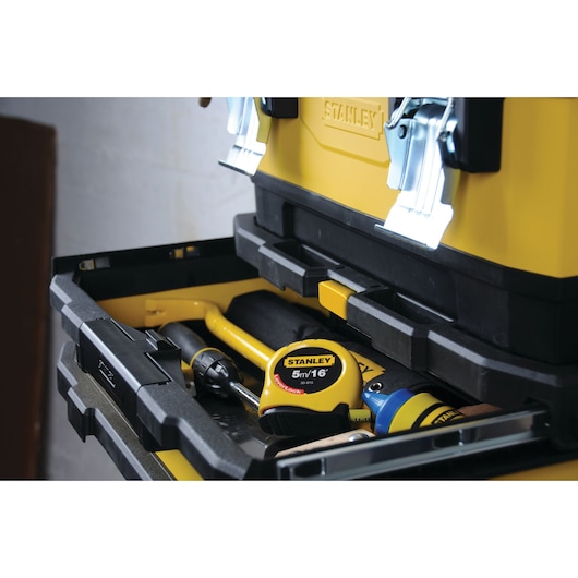 STANLEY® TEKERLEKLİ 3 BÖLÜMLÜ TAKIM ÇANTASI