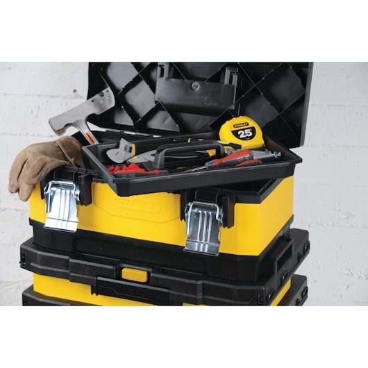 STANLEY® TEKERLEKLİ 3 BÖLÜMLÜ TAKIM ÇANTASI