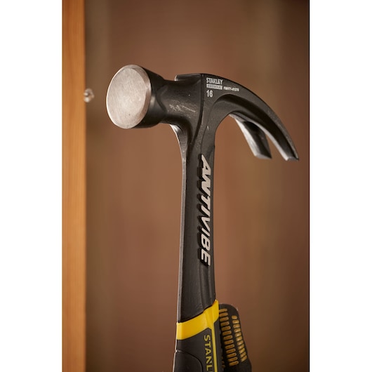STANLEY FATMAX CURVE-CLAW ONE PIECE STEEL HAMMER - 16OZ / 453G