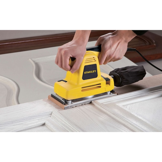 STANLEY 310W 115x230mm Titreşimli Zımpara Makinesi
