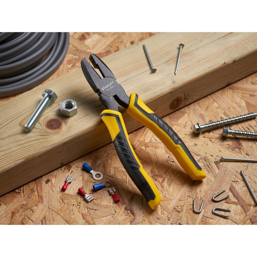 STANLEY® 150mm DYNAGRIP® Combination Plier
