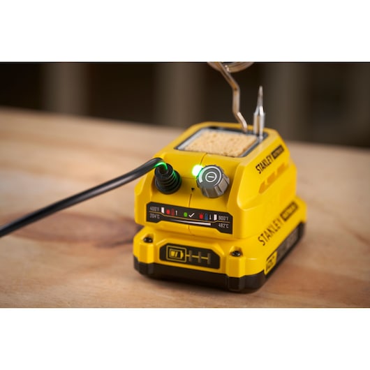 18V STANLEY® FATMAX® V20 Soldering Iron